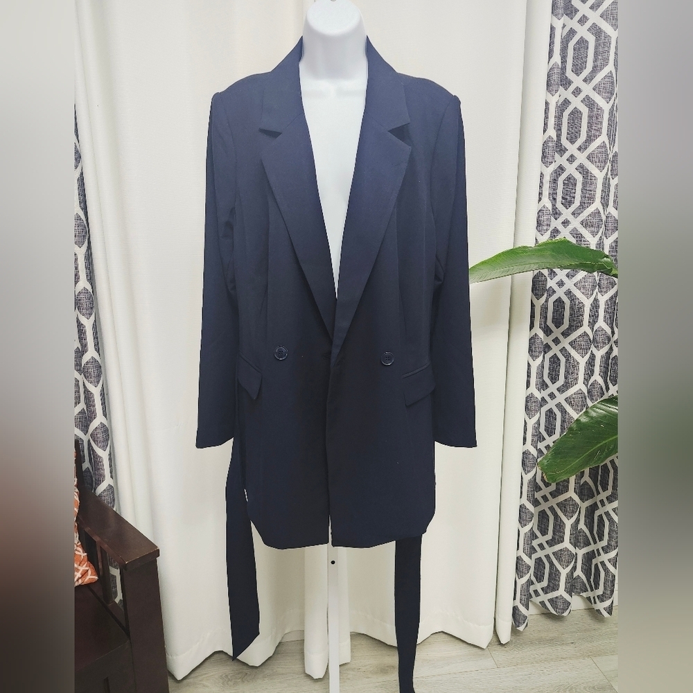 NWT Lane Bryant Women's Blazer with Tie Waistlane Size 16 - Picture 2 of 4